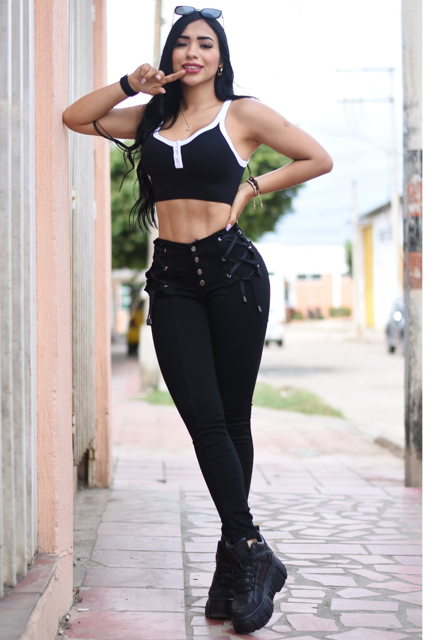 SKINNY NEGRO MOLDEADOR REF. BY-40397