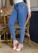 JEANS SKINNY MOLDEADOR REF. BY264005