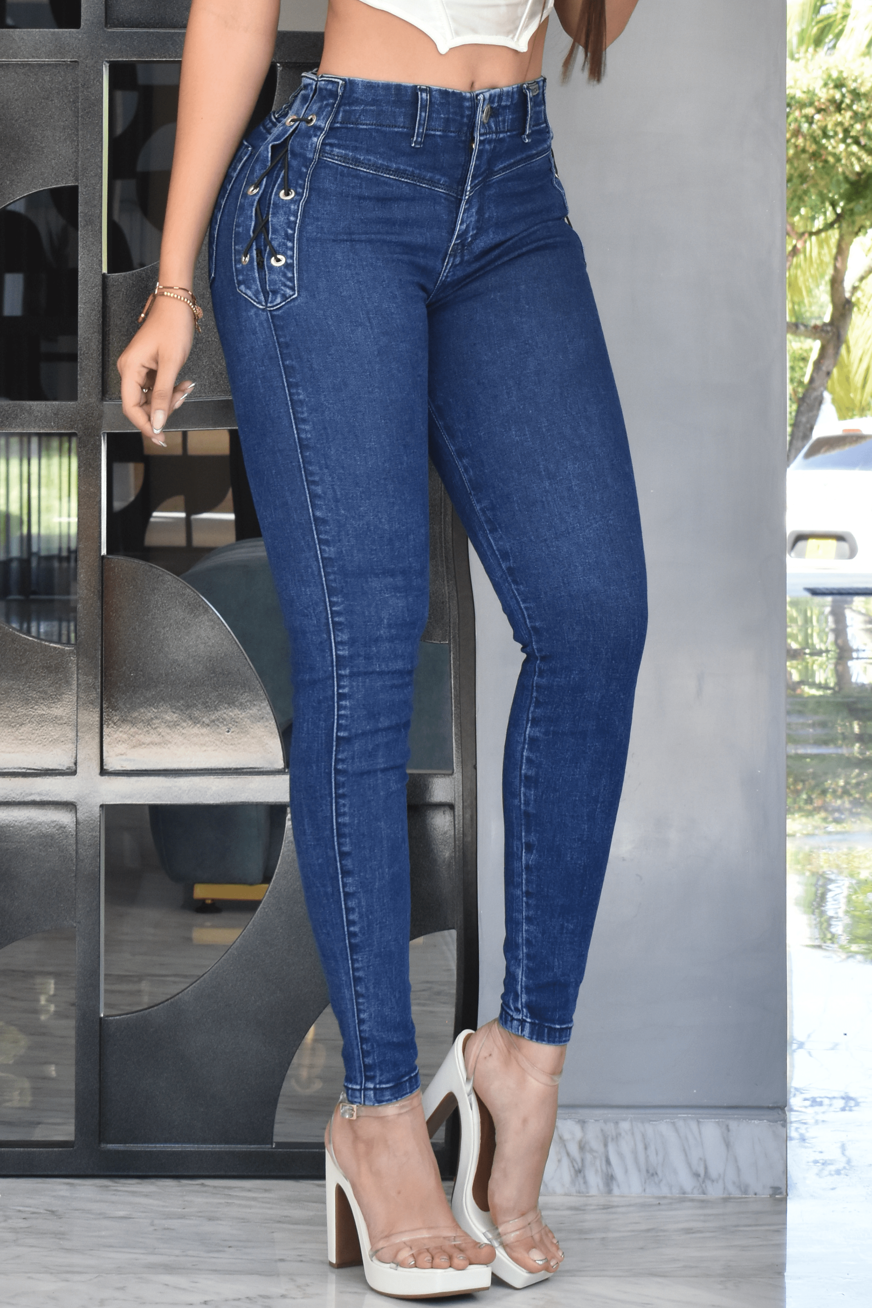 JEANS SKINNY MOLDEADOR EXCLUSIVE REF. BY-40459