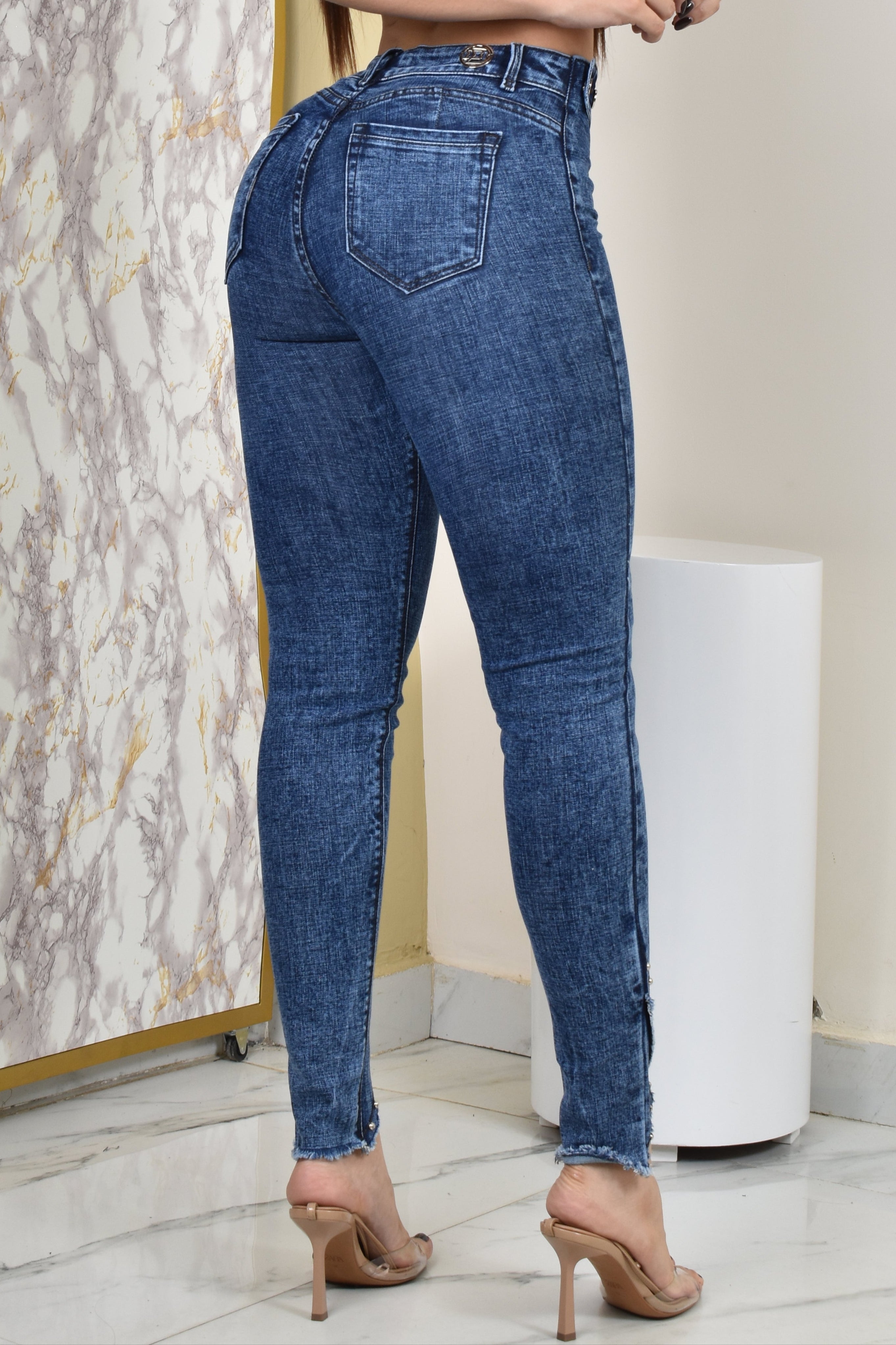 JEANS SKINNY MOLDEADOR ASIMETRICO REF. BY-254059